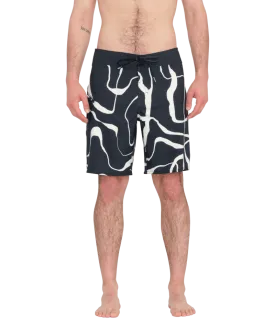 Blind Lines Boardshorts in Black